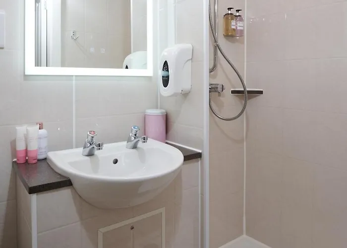 Bed & Breakfast Cote Ghyll Mill Bed & Breakfast At Osmotherley 3*